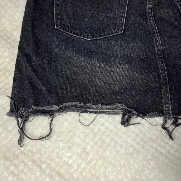Levi black mini skirt - Picture 13 of 15
